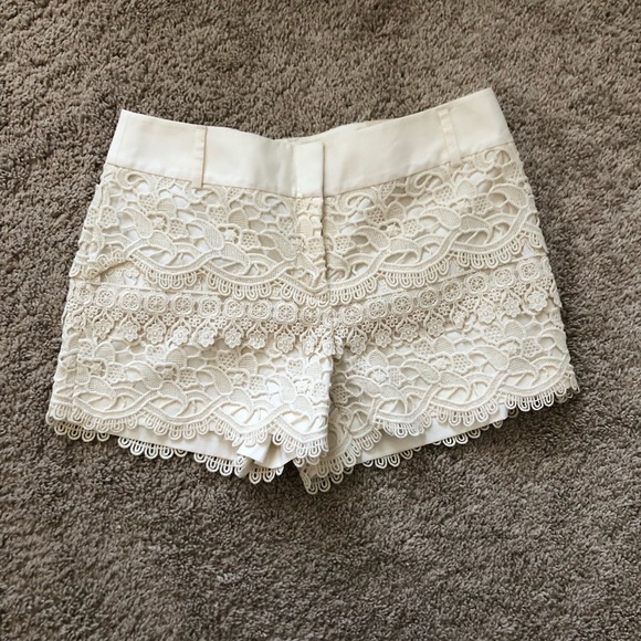NWOT Loft lace ‘riviera’ ivory shorts 2 - Picture 1 of 6